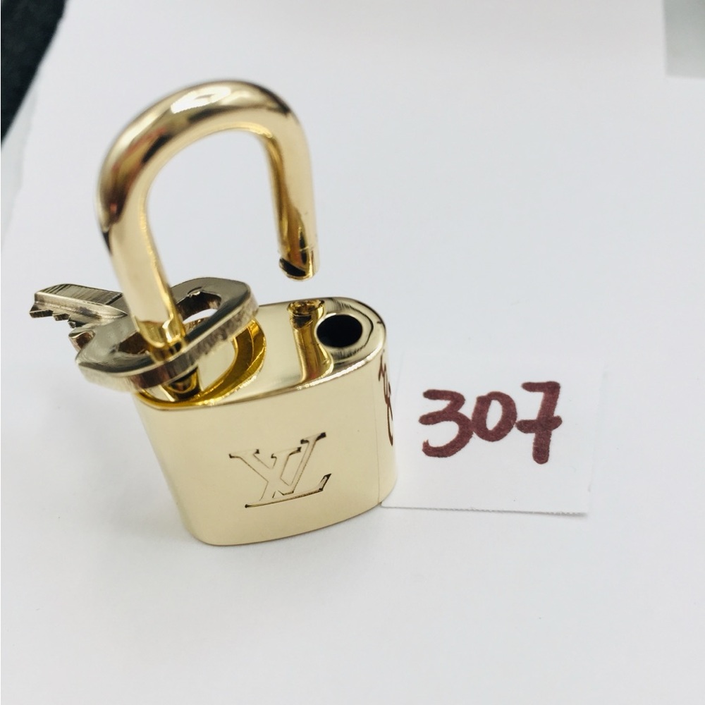 Louis Vuitton Lock And Key 307